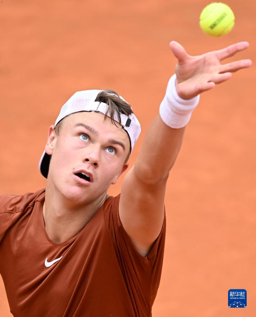 年来面临着 年来面临着