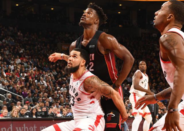 澳洲网球公开赛：萨巴伦卡横扫巴多萨晋级决赛.