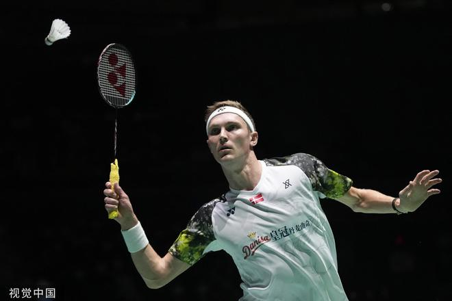 膝盖轻微擦 膝盖轻微擦