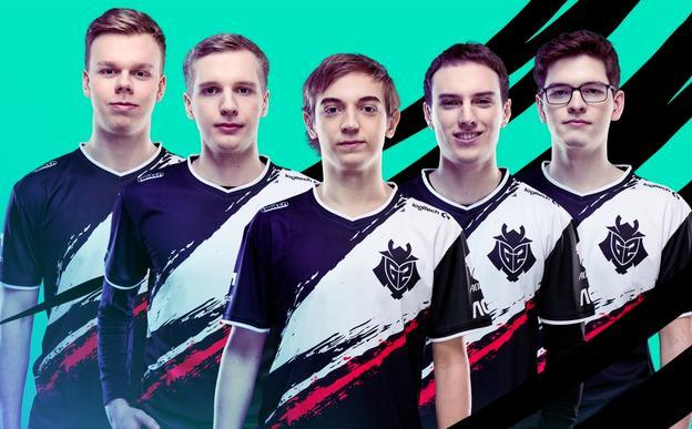 们在观赛时 们在观赛时